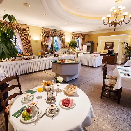 Szálloda International Au Historic Lakeside Lugano
